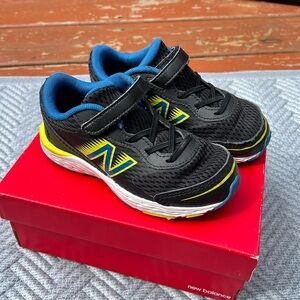 Extra Wide Toddler Sneakers